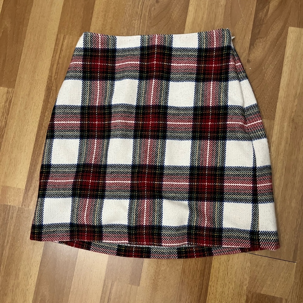 Abercrombie & Fitch Plaid Mini Skirt - Red, Black, and White